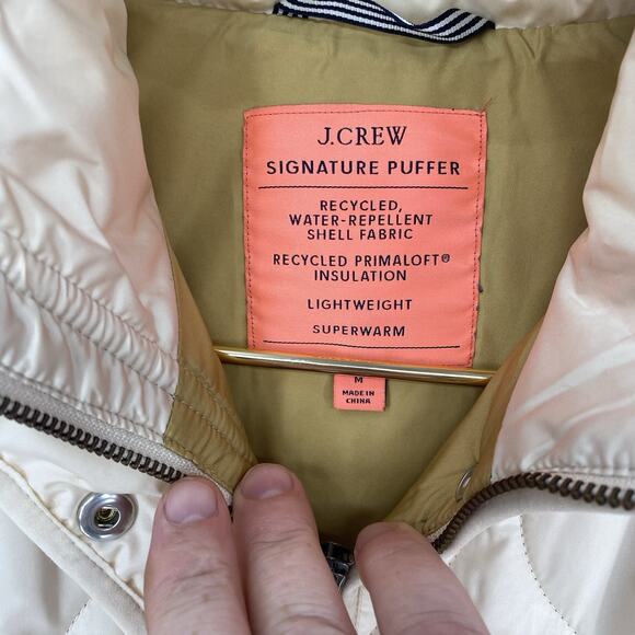 J Crew Quilted Excursion Puffer Vest Ivory Primaloft Women's Size M - Picture 3 of 10